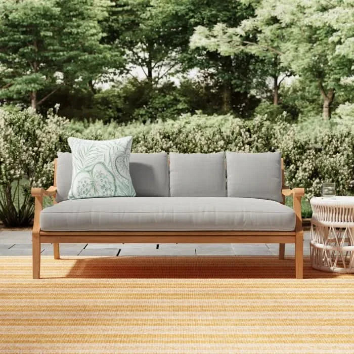 Weatherproof Outdoor Daybed – Ideal for Patio, Poolside, or Terrace