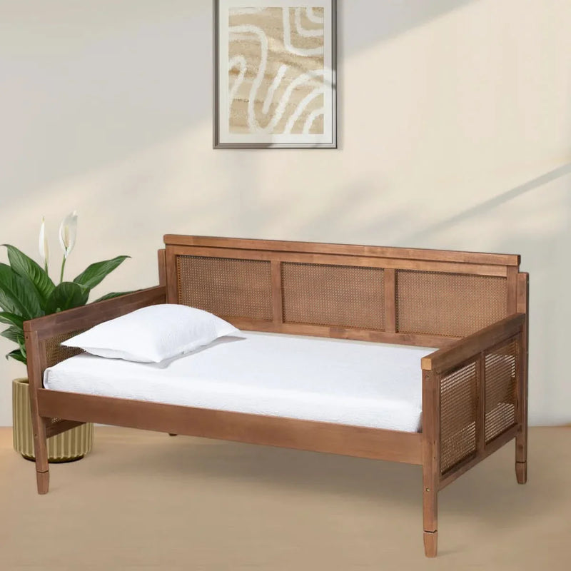 Walnut Finish with Wood Slats & Spade Feet Daybed