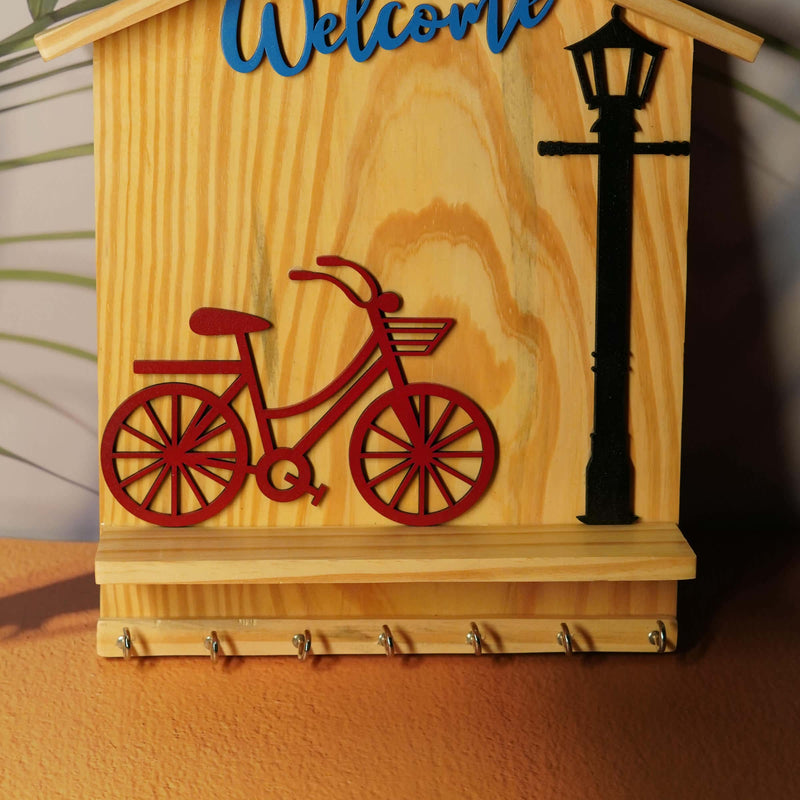 Rustic Wooden Key Holder with Bicycle and Streetlight Design