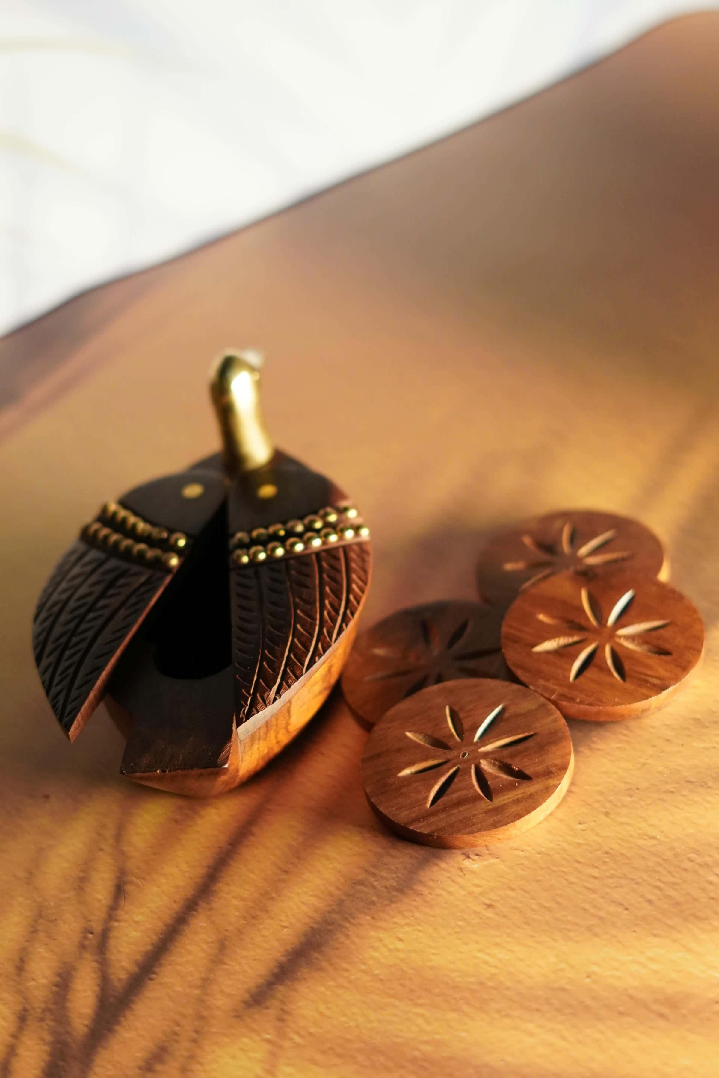 Hand-Carved Wooden Bird Coaster Holder with 4 Coasters