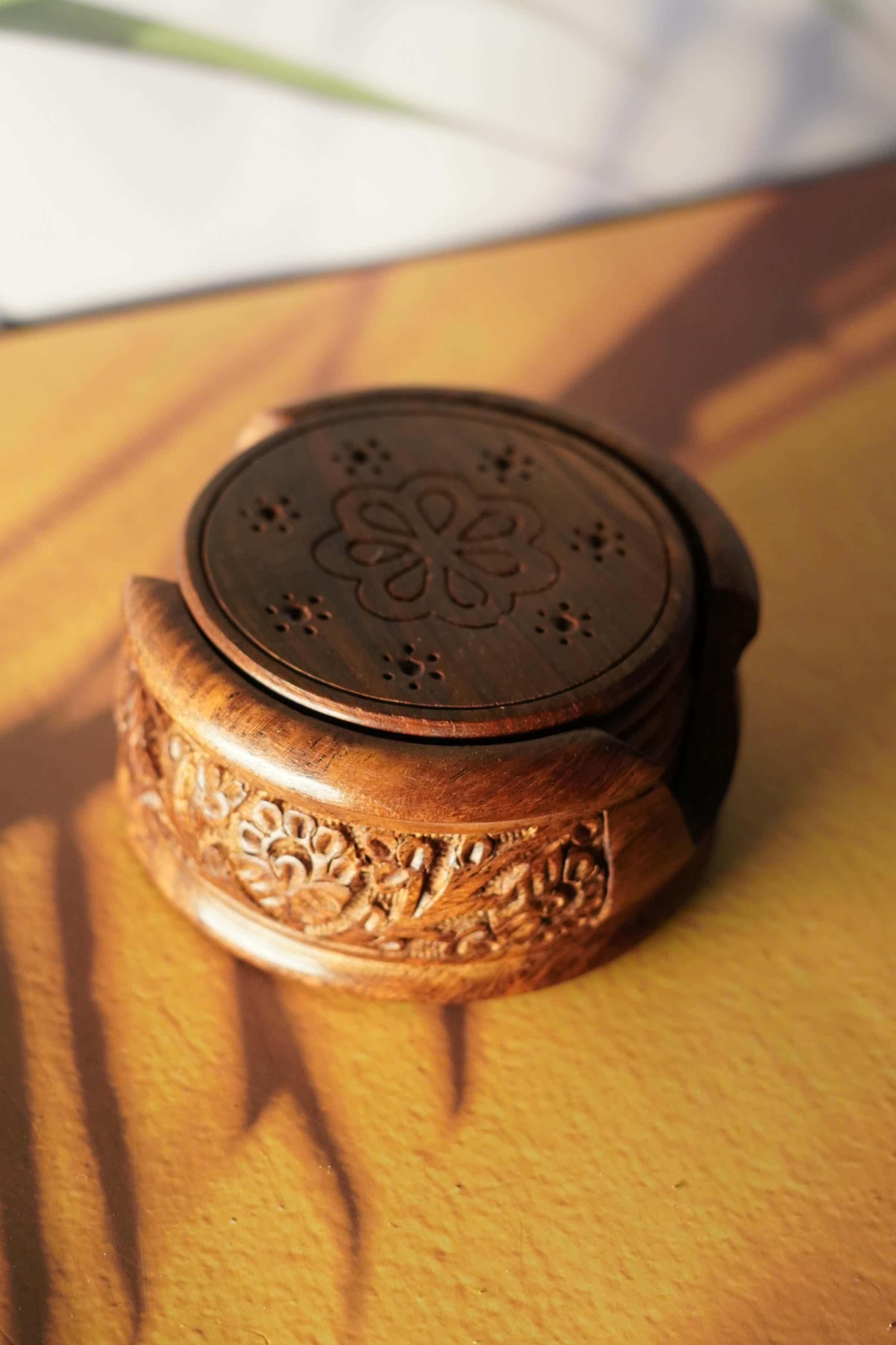 Warmth and Elegance: Wooden Coaster Set