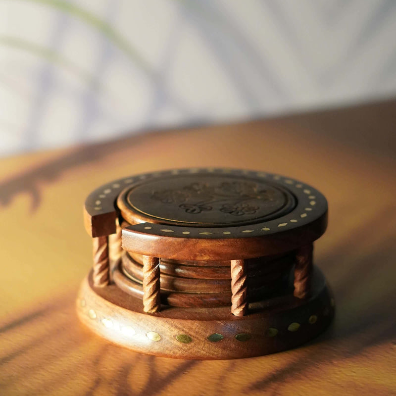 Nature-Inspired: Exquisite Wooden Coasters with Floral Designs