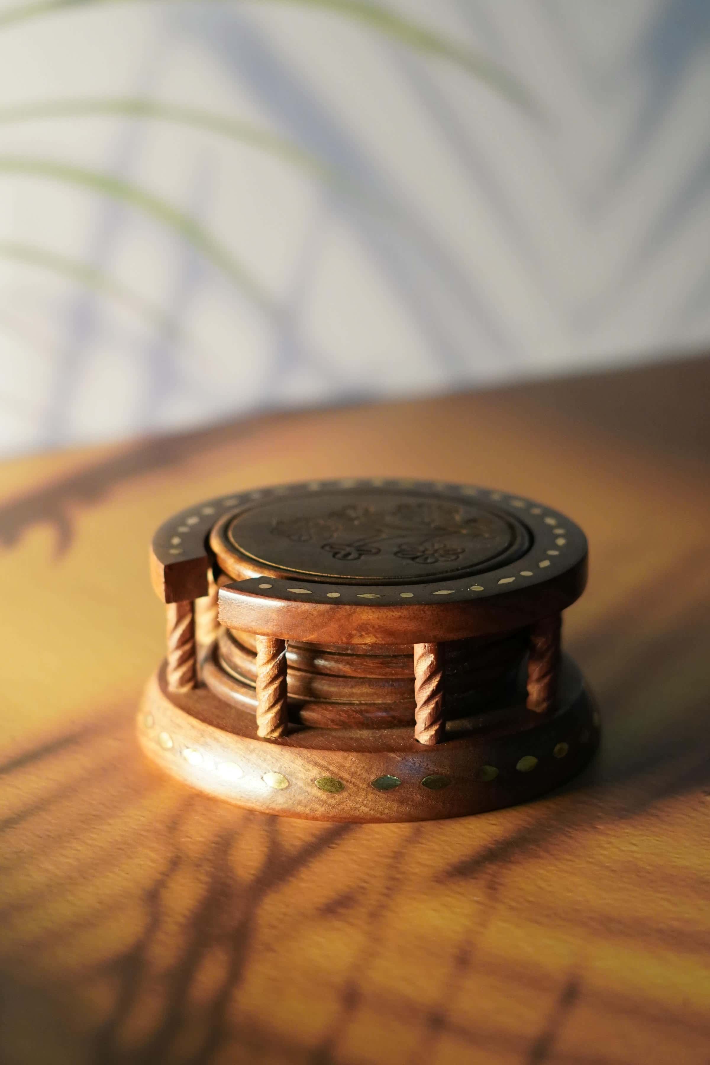 Nature-Inspired: Exquisite Wooden Coasters with Floral Designs