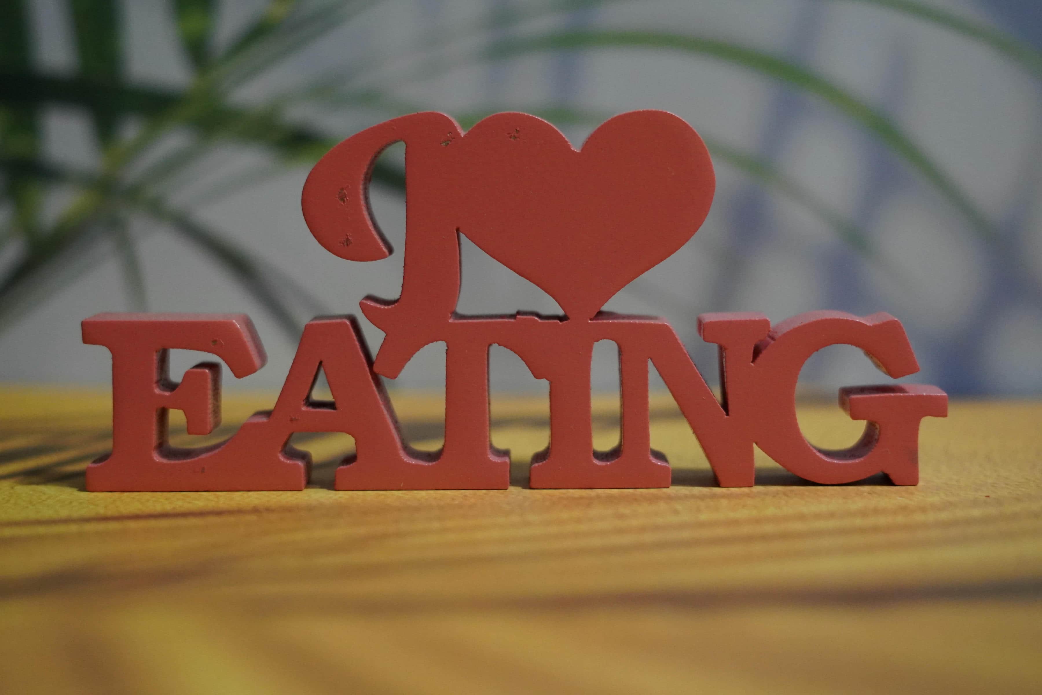 I LOVE EATING