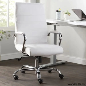 executive chair in train