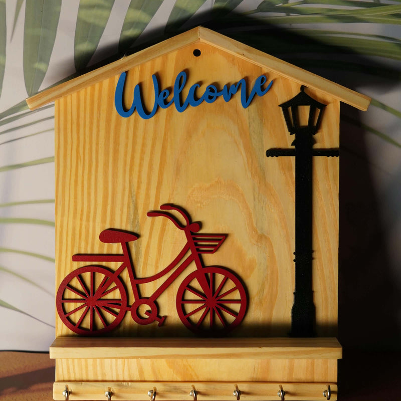 Rustic Wooden Key Holder with Bicycle and Streetlight Design
