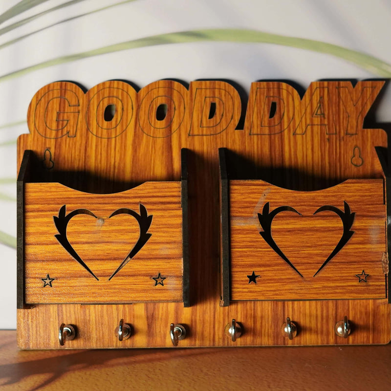 Heartfelt Welcome: Wooden Key Holder with Dual Compartments and Key Hooks