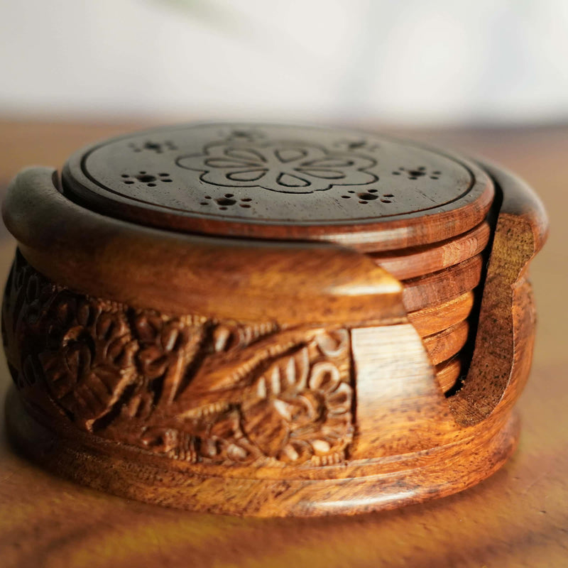 Warmth and Elegance: Wooden Coaster Set