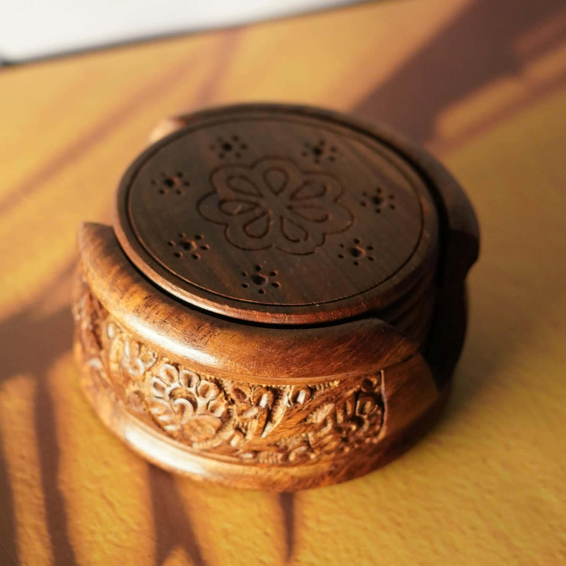 Warmth and Elegance: Wooden Coaster Set