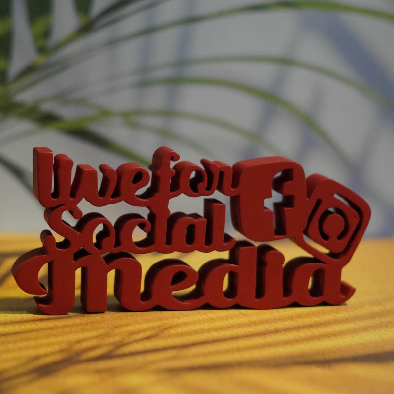 LIVE FOR SOCIAL MEDIA